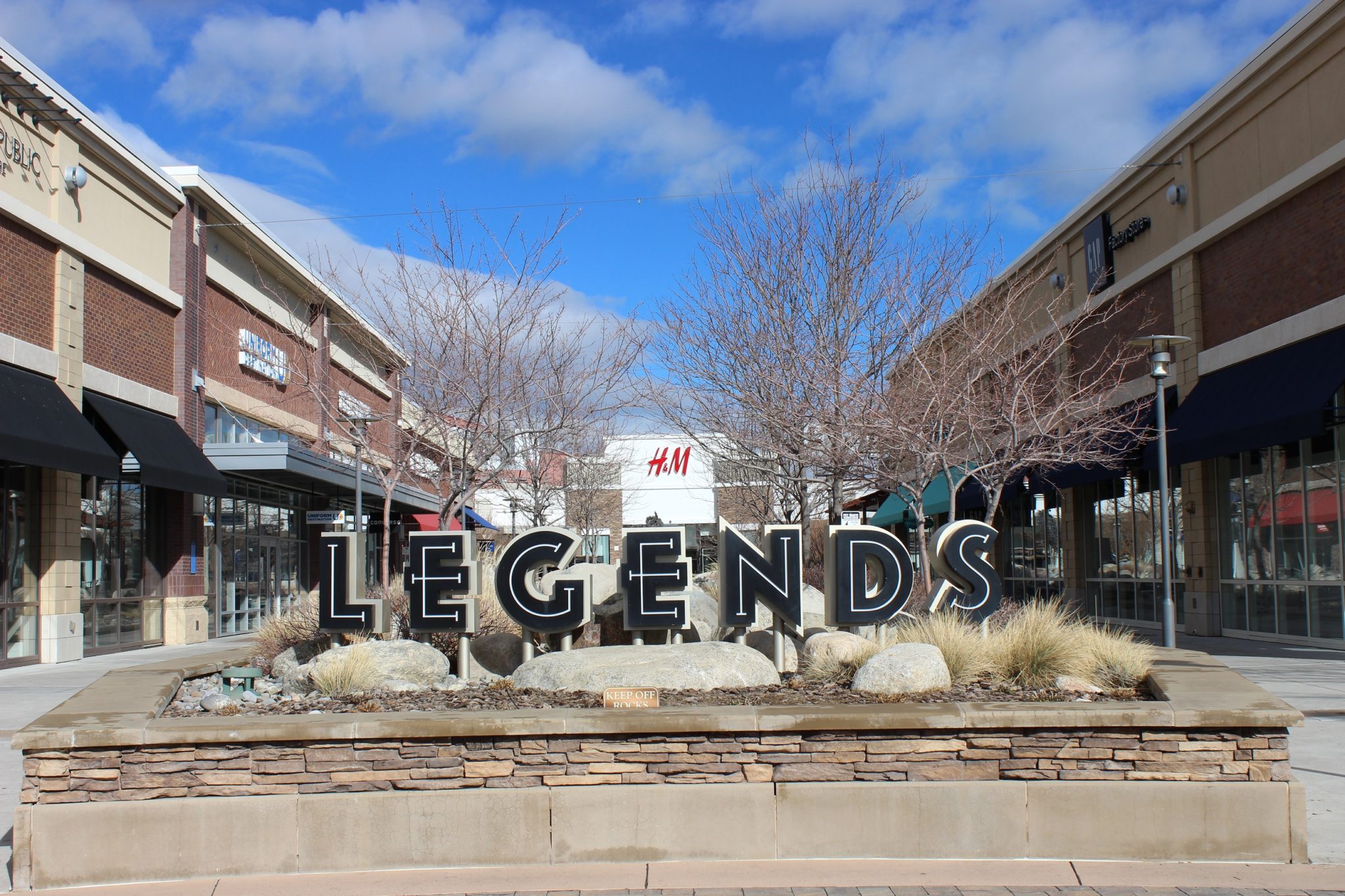 New BBQ joint and gourmet cafe opens at the Outlets at Legends